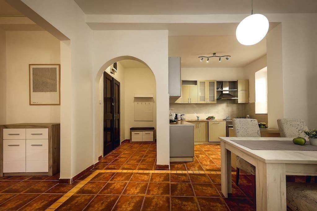 Old Town Experience Apartment โกตอร์ ภายนอก รูปภาพ