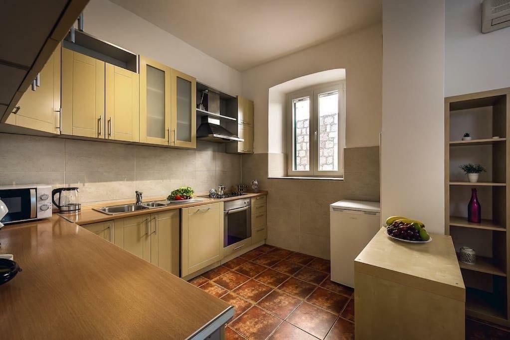 Old Town Experience Apartment โกตอร์ ภายนอก รูปภาพ